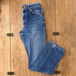 Mid rise vintage lee denim